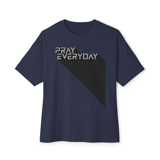 Pray Everyday – Oversized White Letter Box Graphic T-Shirt