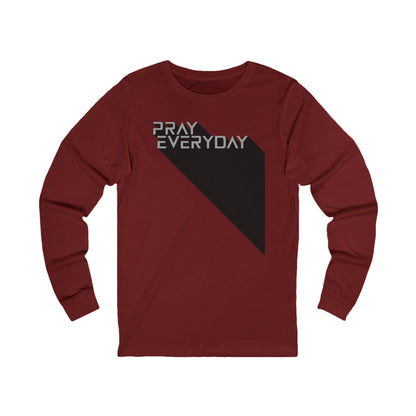 Pray Everyday - Women's Graphic Long Sleeve Tee BC3501