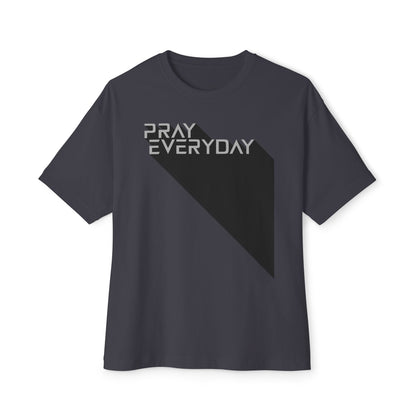 Pray Everyday – Oversized White Letter Box Graphic T-Shirt