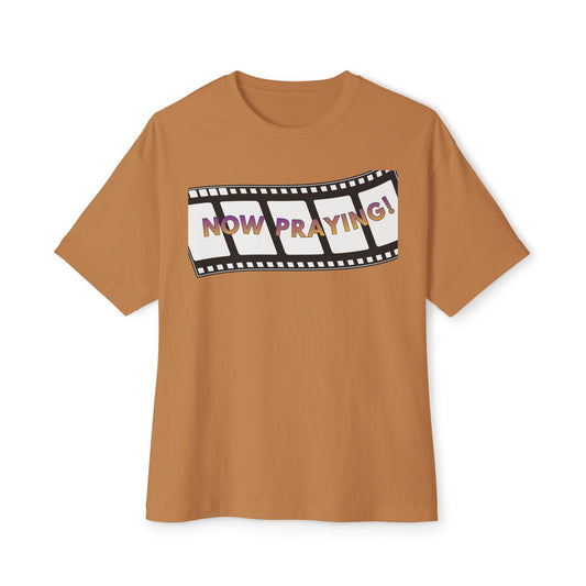 NOW PRAYING Tee – Oversized Box Graphic T-Shirt